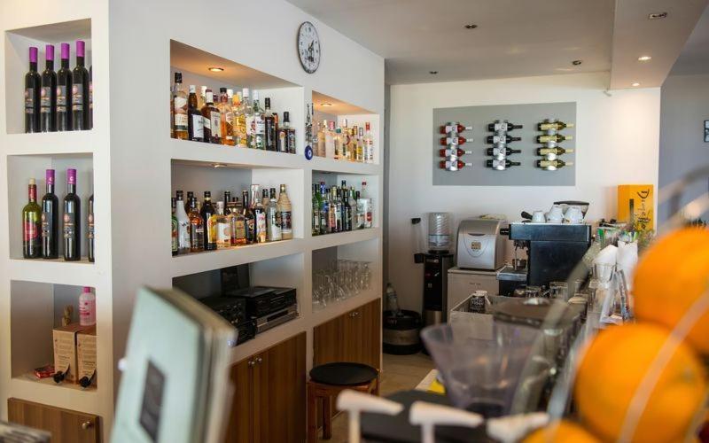 Sunwaves Beach Hotel Василики Екстериор снимка